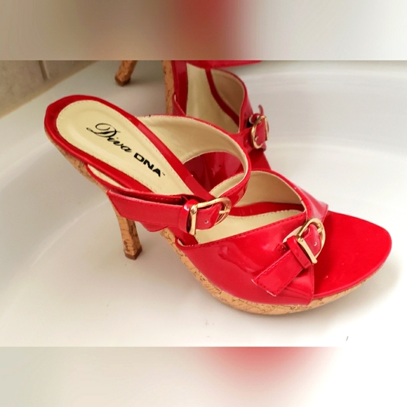 Diva DNA high Hills size 8 1/2 - Picture 2 of 7